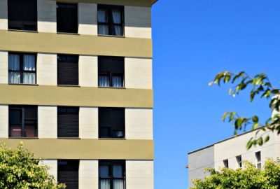 Nieco więcej apartamentów w stolicy