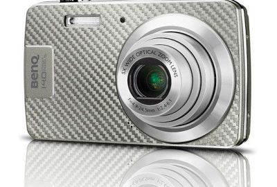 Nowy BenQ AE100 dostępny jest w dwóch wersjach srebrnej i diamentowej
